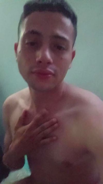 Anddre20xxx from Colombia