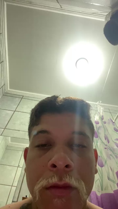 Bigodeloiro22 from Brazil
