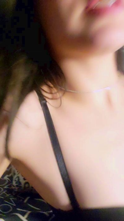 Roxannepiggy from France