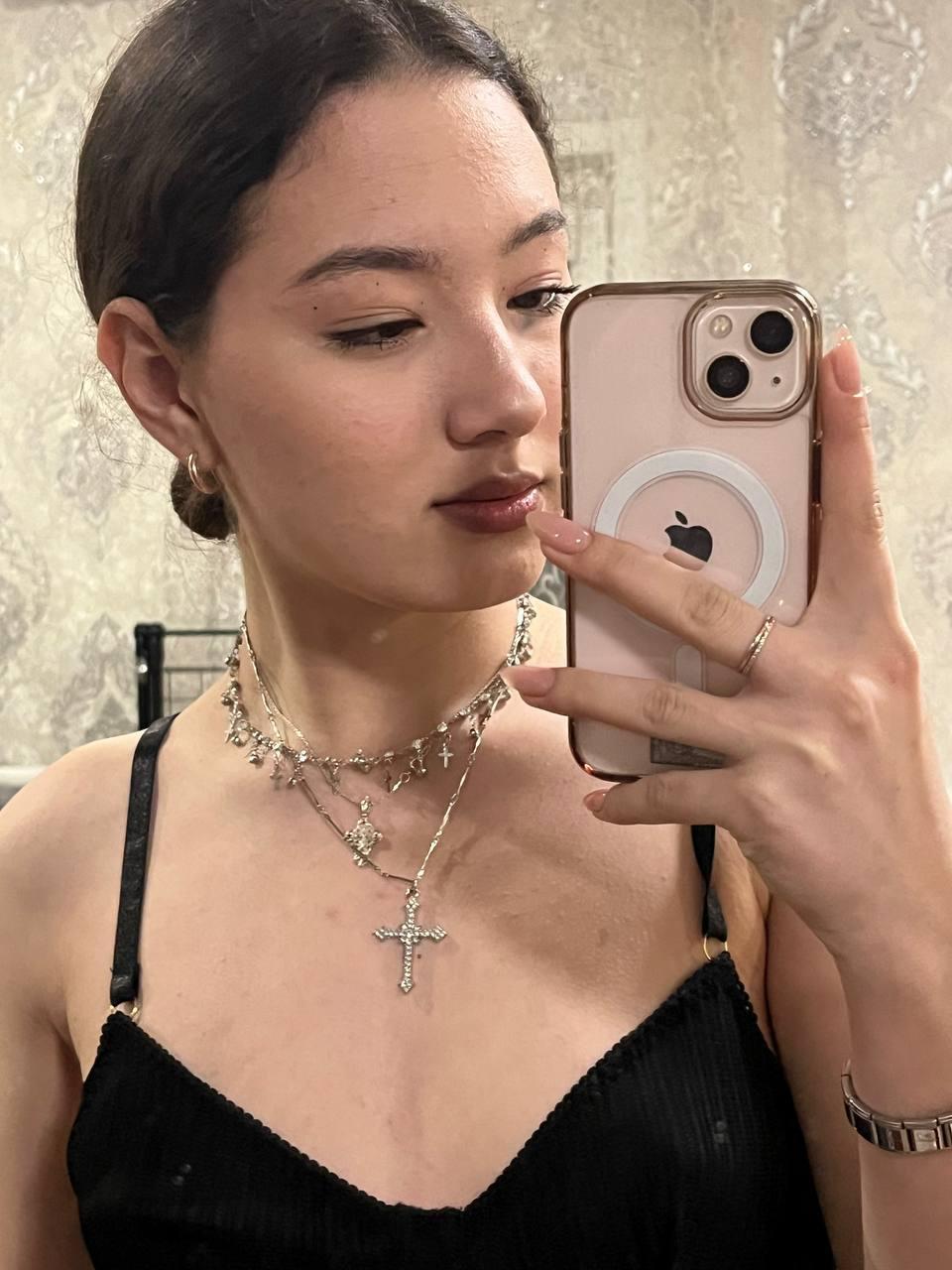 SuzannLertora from Japan
