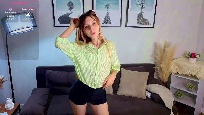 TiffaniePhilson from France