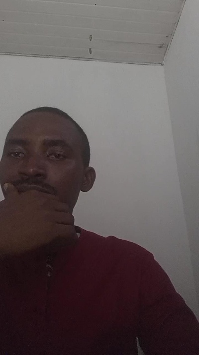 dickishottxfan from Nigeria