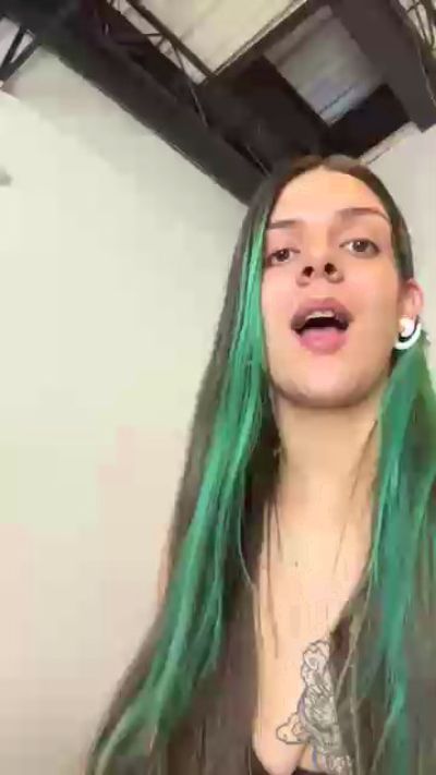 skyamanda from Chile